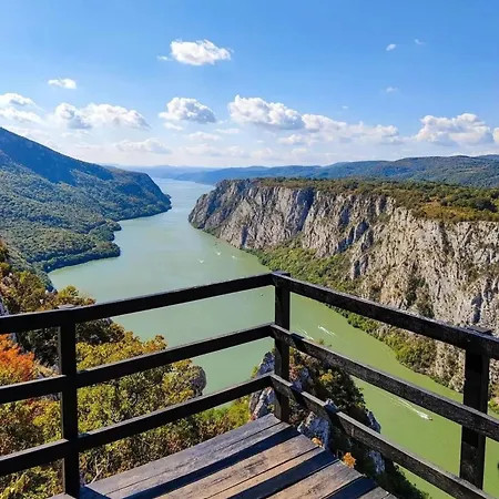 شقة Koki كلادوفو