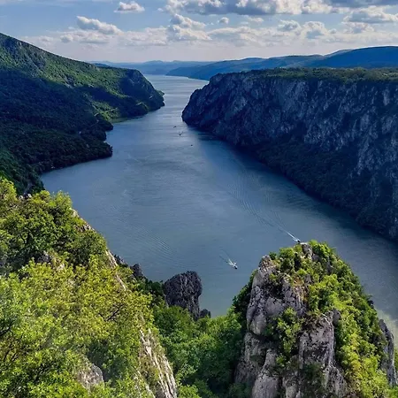 شقة Koki كلادوفو